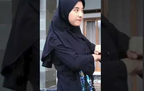 New Video Viral Guru Phenomenon of Abg Viral Sma 2025 Kak Zahra Tutorial Wiwik Dalam Mobil di Tempat Parkir One for All Indonesia